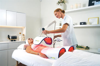 Healthcare Professional Using the New ELITE Series 2 by Celluma